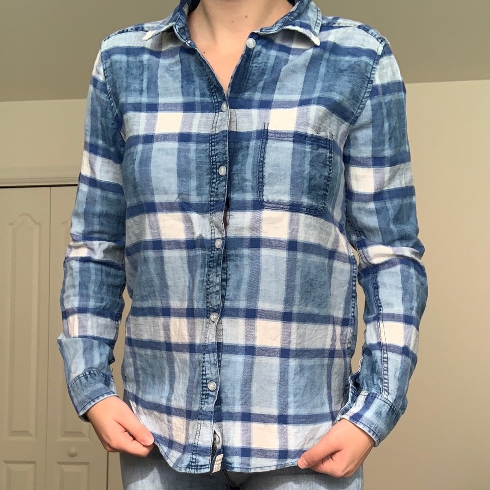American Eagle Boyfriend Fit Blue Flannel Small